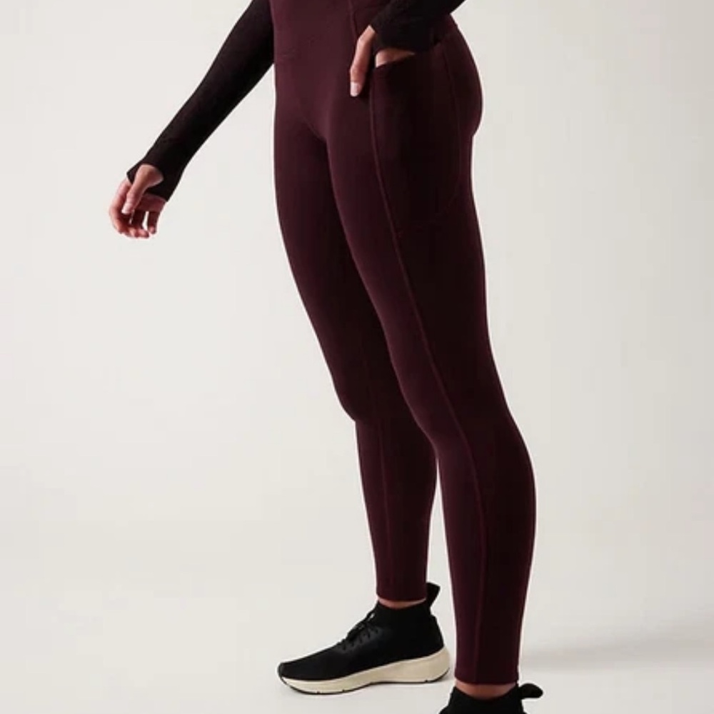 Athleta Deep Burgundy altitude, polar tech leggings, XS